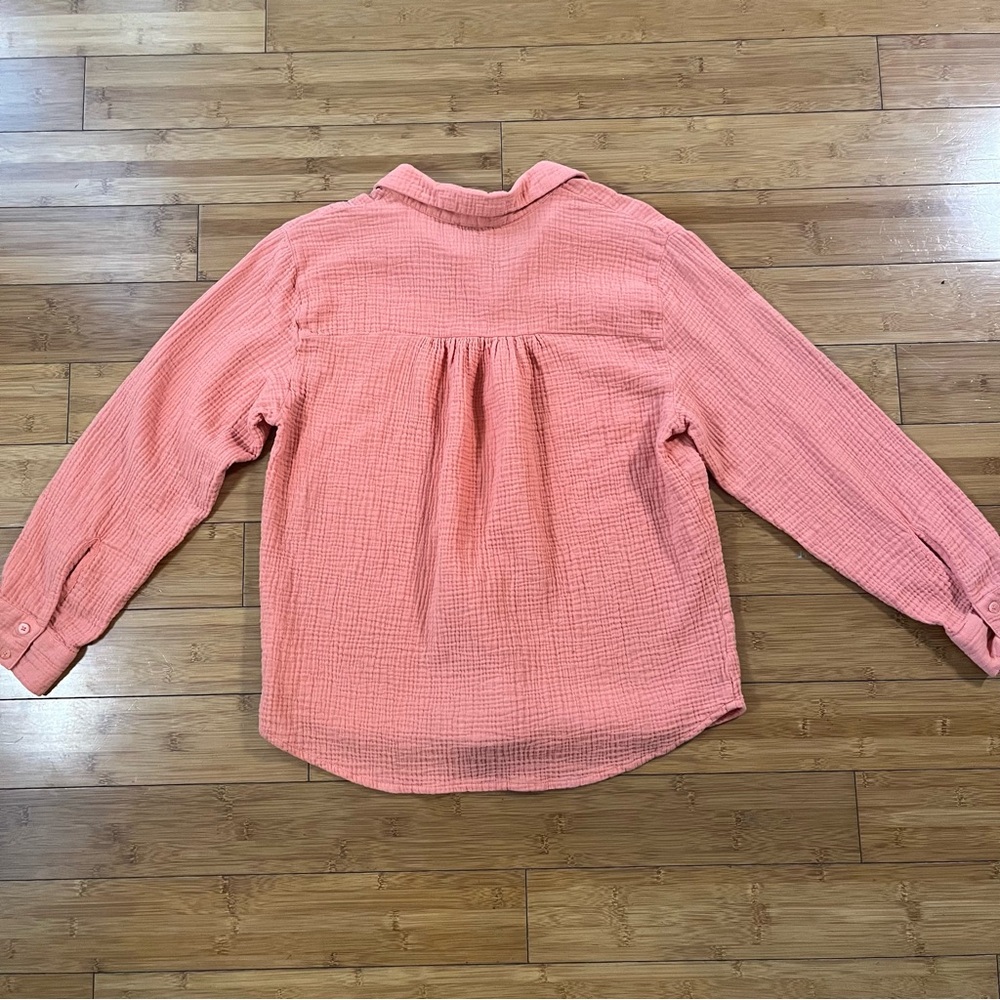 Splendid Soft Gauzey 100% Cotton Perfect Fit Button-Down Shirt in Melon Orange - Picture 3 of 10